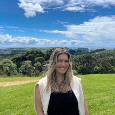 Olivia Burke Headshot